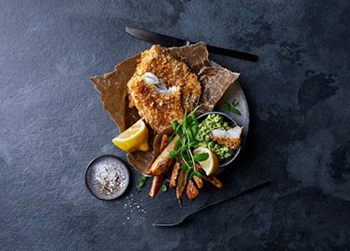 Fish and chips with Norwegian cod and pea puree
