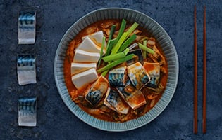 Hot pot with Norwegian Mackerel