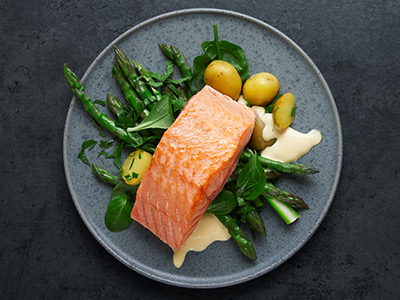 Panfried Norwegian salmon with green asparagus